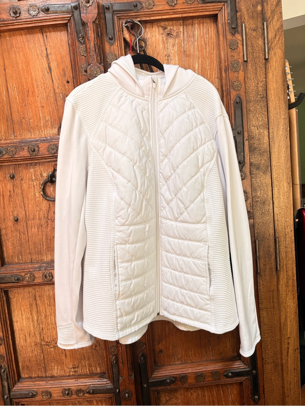 Tekgear Women’s Quilted Hooded Jacket
GUC SZ 2X